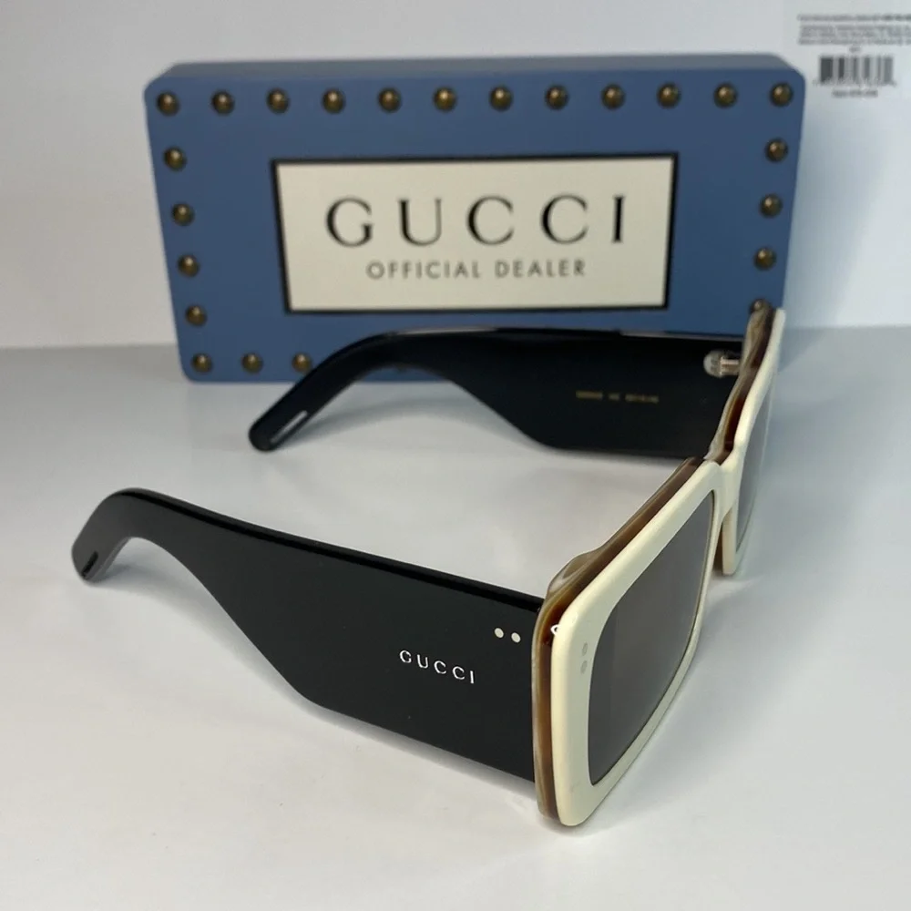 New GUCCI Acetate Rectangular Flap GG0543S Sunglasses White Black